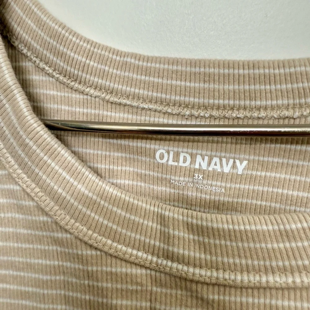 Old Navy Women's Beige Striped Tank Top